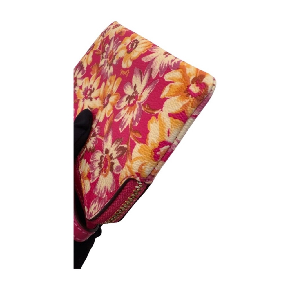 NWT Coach Pink Floral Wristlet - Picture 5 of 13